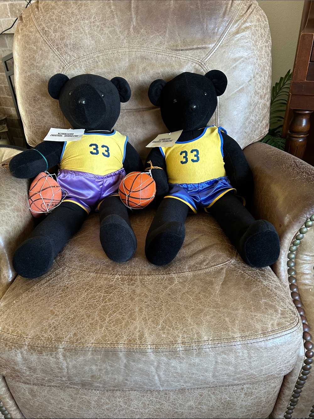 Kareem Abdul Jabear Basketball Duo Collectible Bears Set of 2